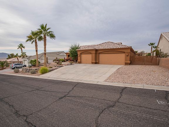 3rd image of 2341 Dawn Dr