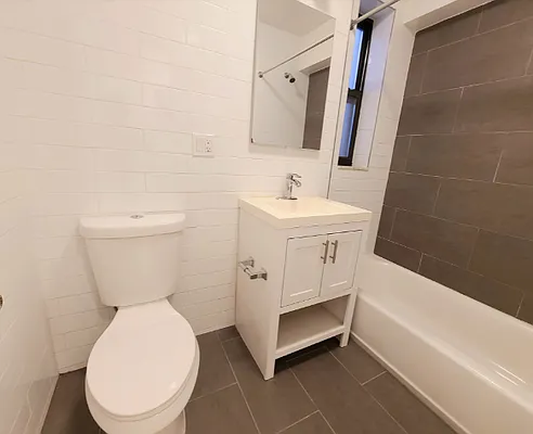 Rented by Bohemia Realty Group | media 7