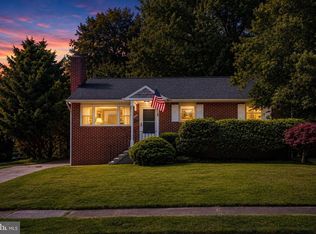 735 Warren Dr, Annapolis, MD 21403