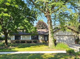 618 Cedar St NW, Demotte, IN 46310