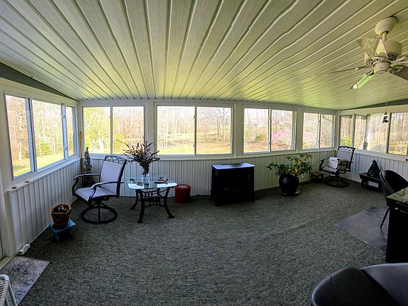 3rd image of 128 Scott Creek Rd