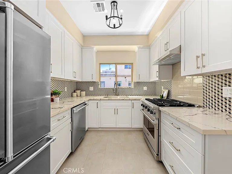 67 S Craig Ave #2 — Photo 13
