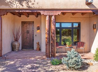 74 Paseo Del Conejo, Santa Fe, NM 87506