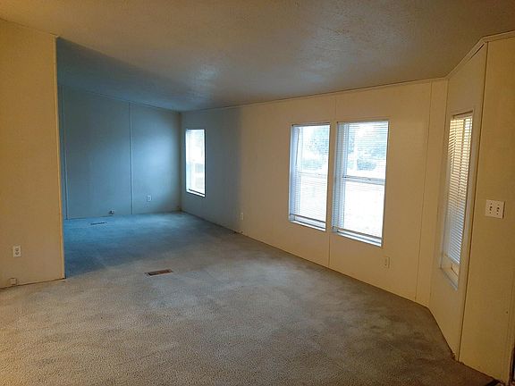 5th image of 14068 SE Shawnee Rd