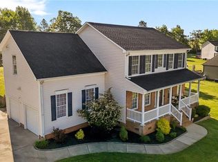 5098 Branch View Rd, Browns Summit, NC 27214