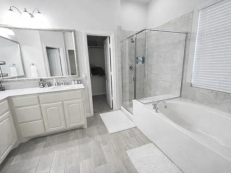 12852 Palancar Dr — Photo 16