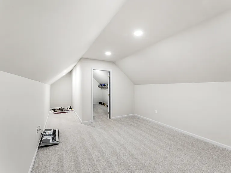 6262 White Cove Dr — Photo 10