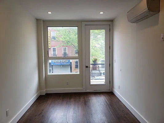Rented by Yup Realty LLC | media 18
