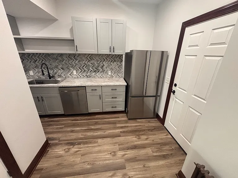 425 Crescent Ave #2 — Photo 4