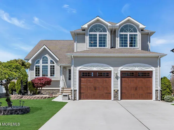 30 Bay Point Drive, Toms River, NJ 08753