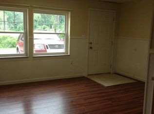 294 Northgate Manor Rd APT 4, New Cumberland, WV 26047