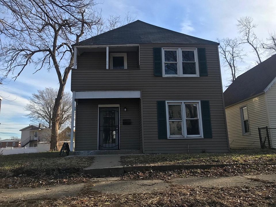 2nd image of 2032 Bryan Ave