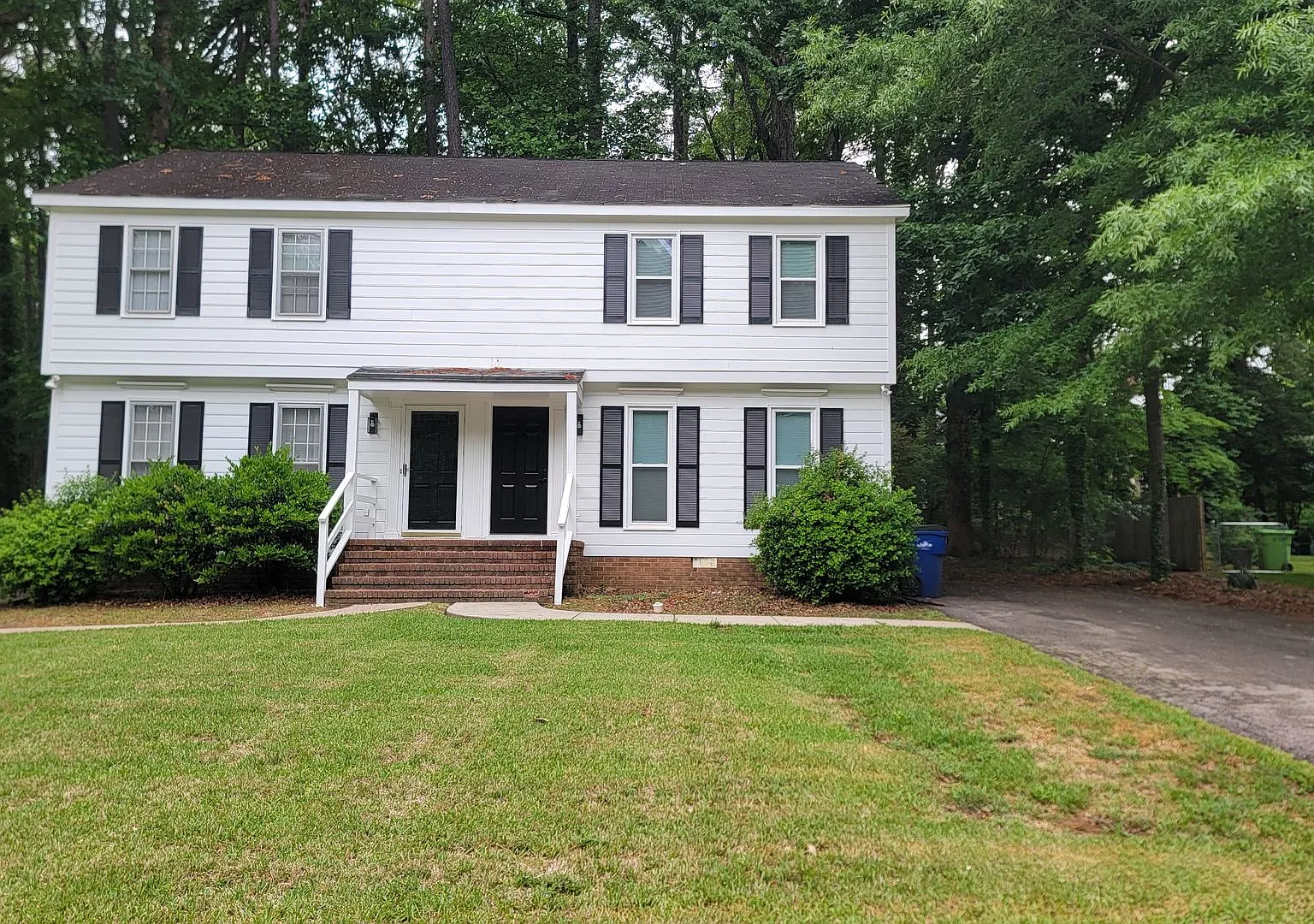 Beautifully Renovated North Raleigh Home Prime Location! — Photo 1