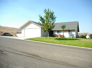 1349 Rohman Dr, Prosser, WA 99350