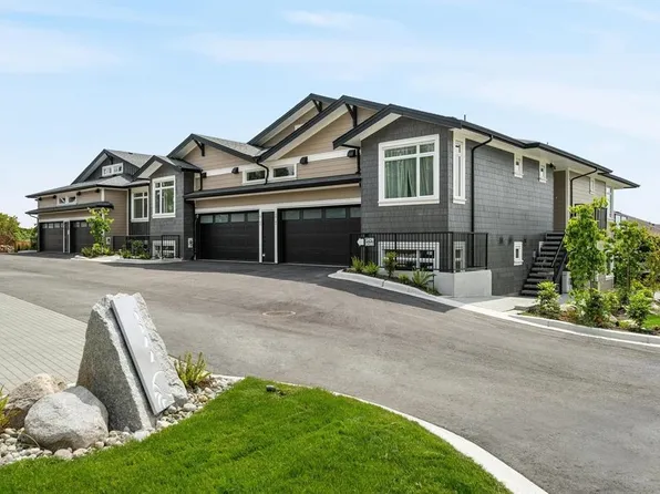 5522 McCourt Rd #7, Sechelt, BC V7Z 0N6