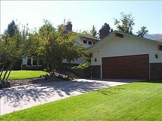 2nd image of 109 Rolling Green Pl