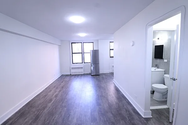 Rented by A&E Real Estate Management | media 12