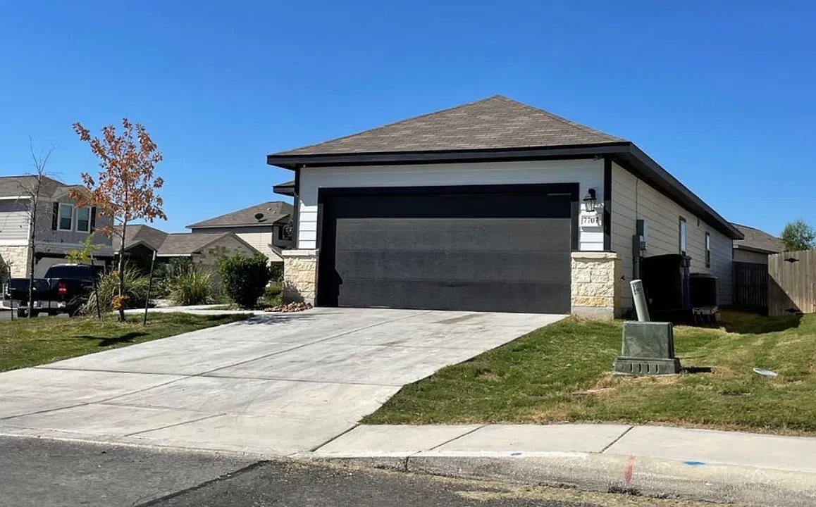 3 bed, 1487 sqft, $1,850 — Photo 3