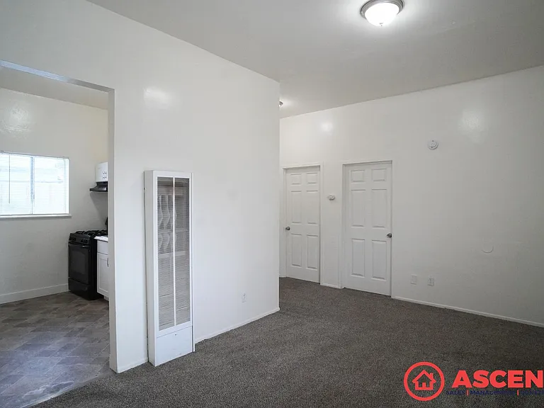 214 Beardsley Ave — Photo 3