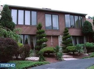 236 Hilltop Dr, Churchville, PA
