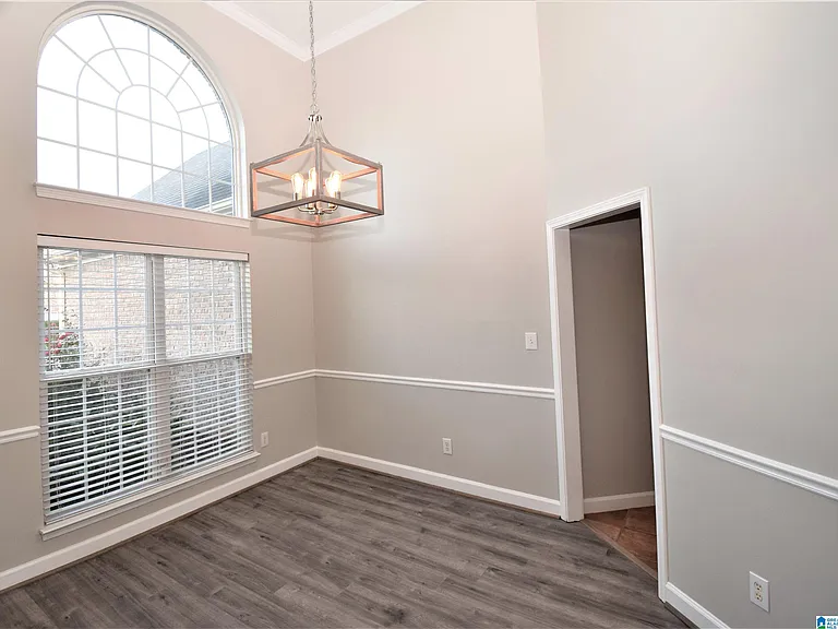 5725 Riverbirch Dr — Photo 6