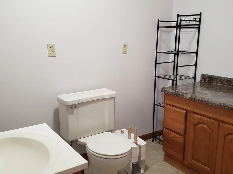 2267 S Syene Rd — Photo 27