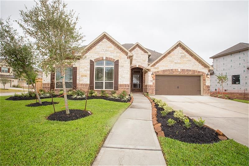 1st image of 11723 Heights Trail Ln