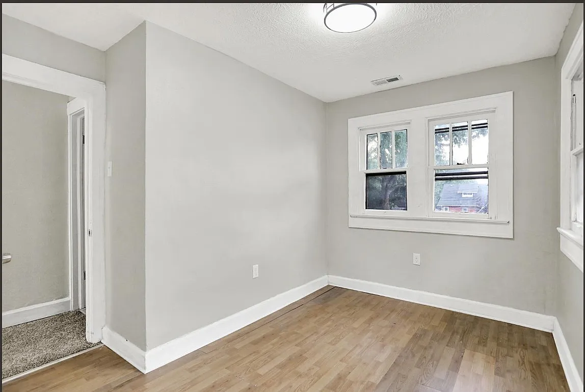 3 bed, $1,550 — Photo 3