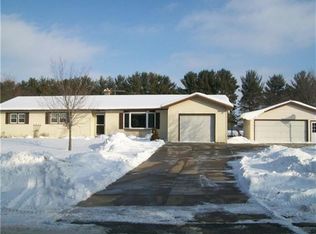 S9618 Center St, Prairie Du Sac, WI 53578