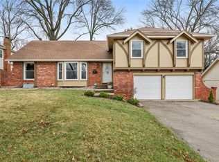 8508 W 90th Ter, Overland Park, KS 66212