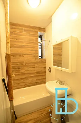 Rented by Miron Realty Group | media 12