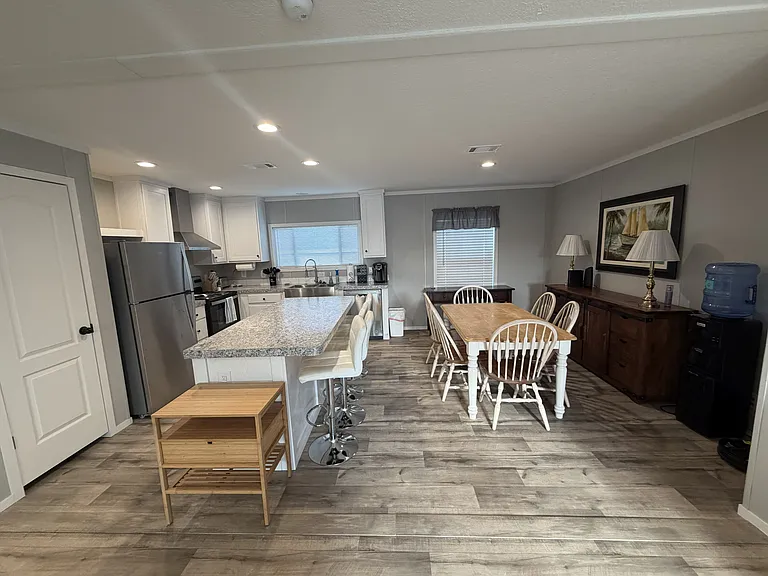 153 Douglas St — Photo 10