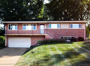 1306 Wyncrest Dr, Ballwin, MO