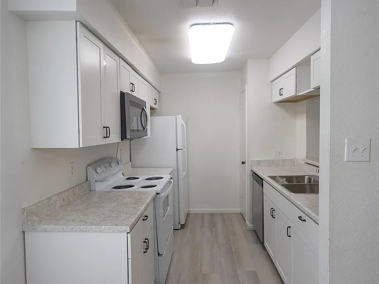 8100 Cambridge St #89 — Photo 11