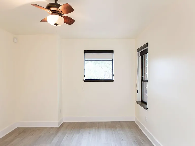 1300 W 5th St #1009 — Photo 10