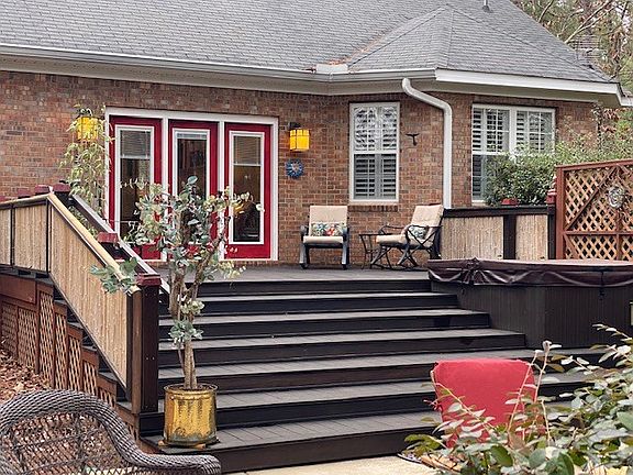 5th image of 3426 Glenview Dr