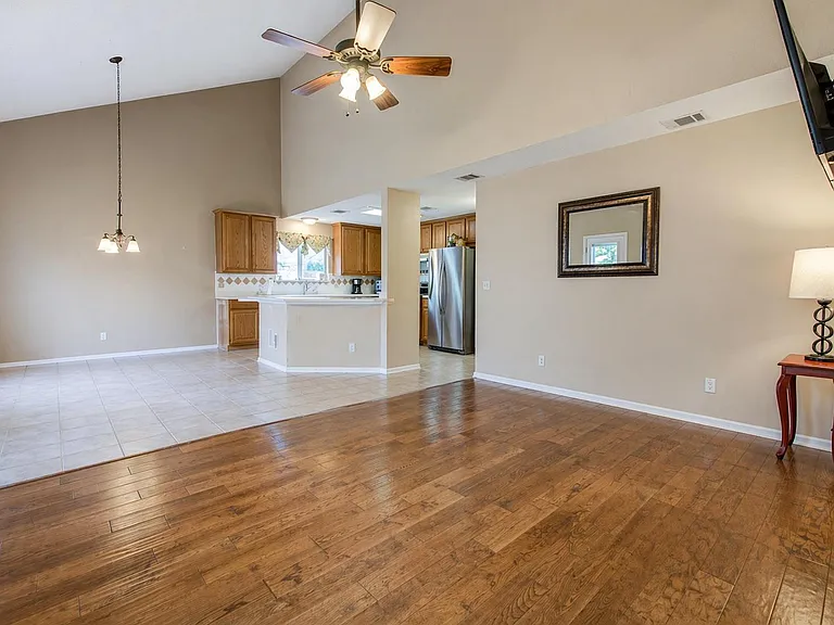 12900 Medina River Way — Photo 7