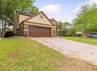 2601 Harvest Moon Dr, Fort Worth, TX 76123