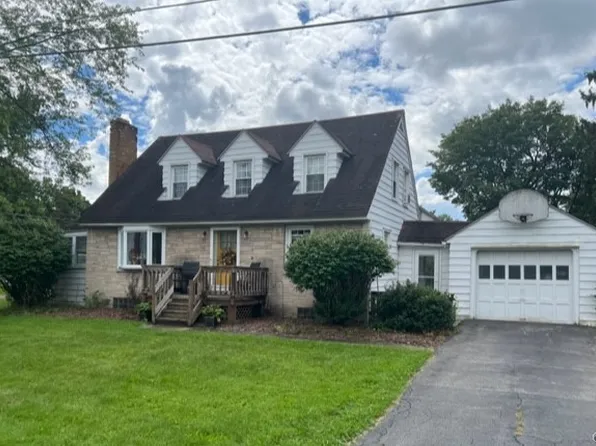 300 Bronson Rd, Syracuse, NY 13219