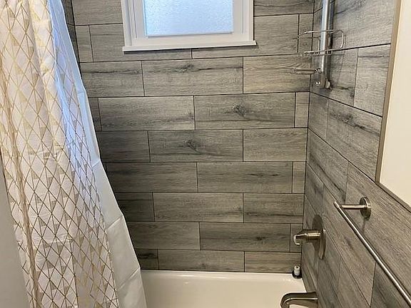 4th image of 415-17 W Fairmount Ave Floor 3