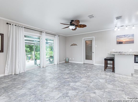 2nd image of 502 Sunset Dr