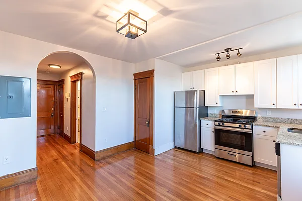 1 bed, 550 sqft, $2,150 — Photo 2