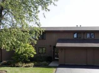 869 Catherine Ct, Grayslake, IL 60030