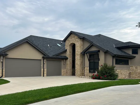 9716 Casa Colina Ct, Lincoln, NE 68520