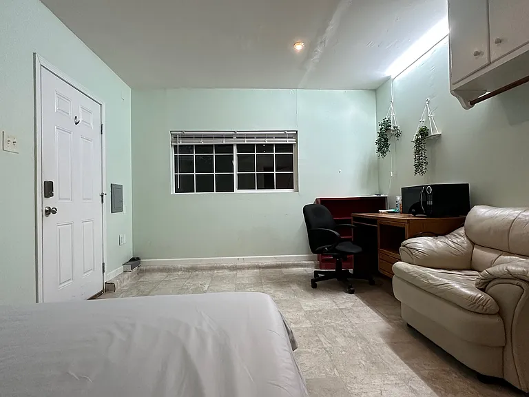 Coastland Dr — Photo 1