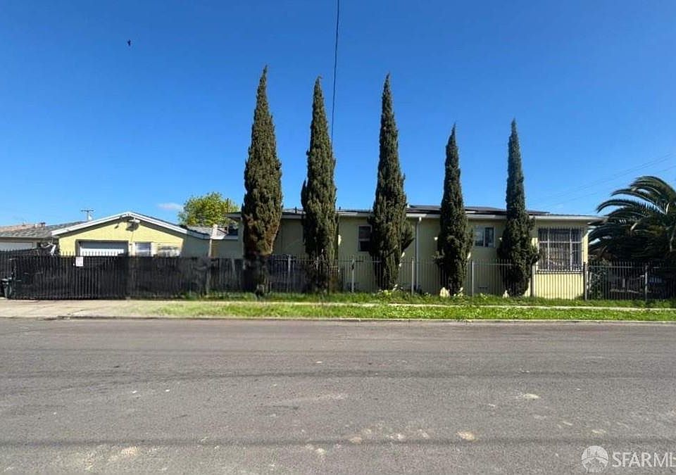 2nd image of 1201 62nd Ave