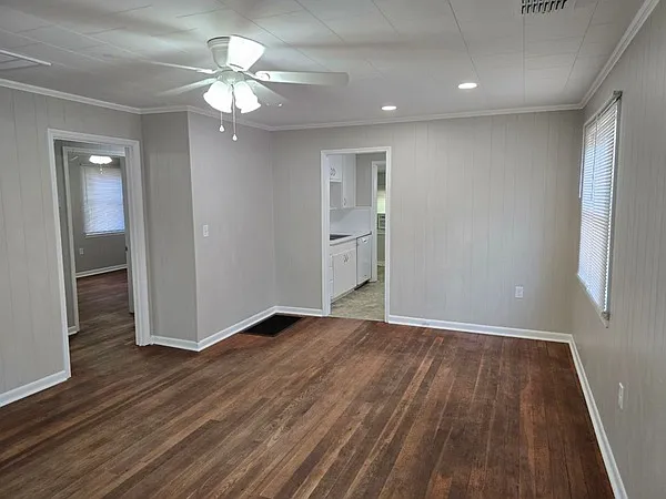 1707 S Garrett St — Photo 3