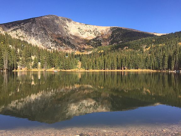 Silver Lake nearby property