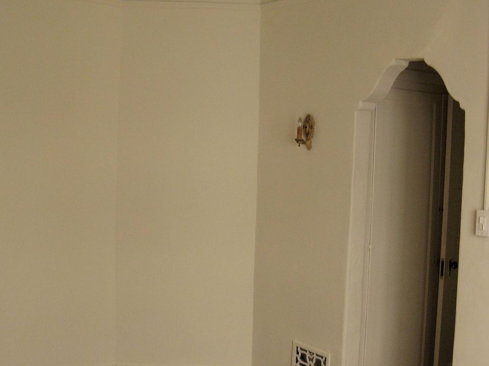 2nd image of 1017 S Cochran Ave APT 3