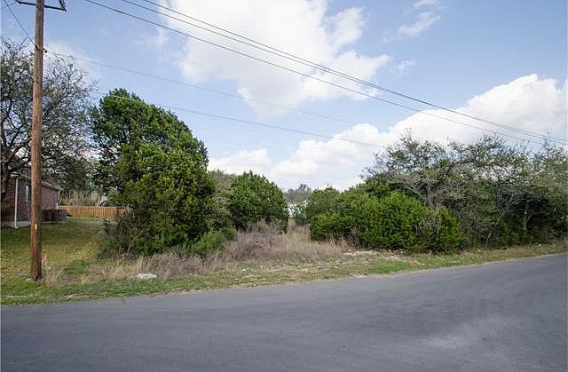 2nd image of 15204 Bowling Ln